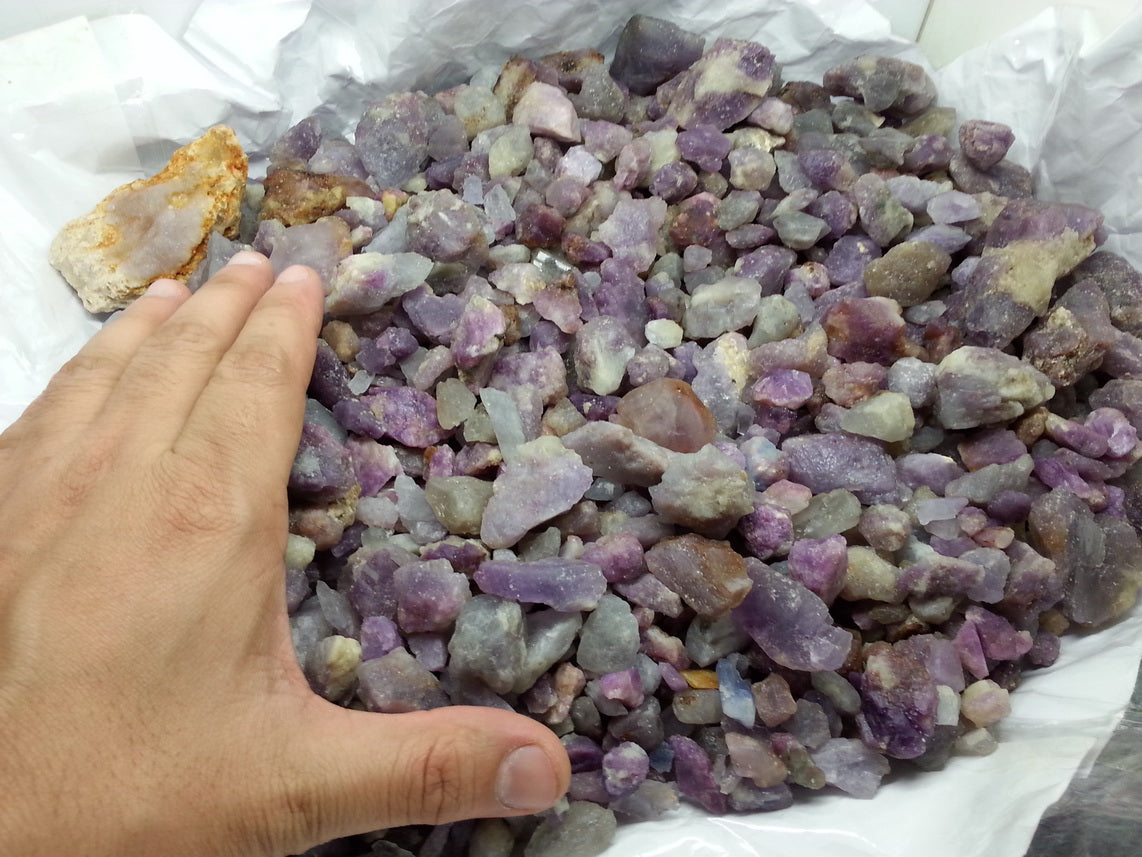 500 Grams Natural Rough Hackmanite Stones for Cabbing