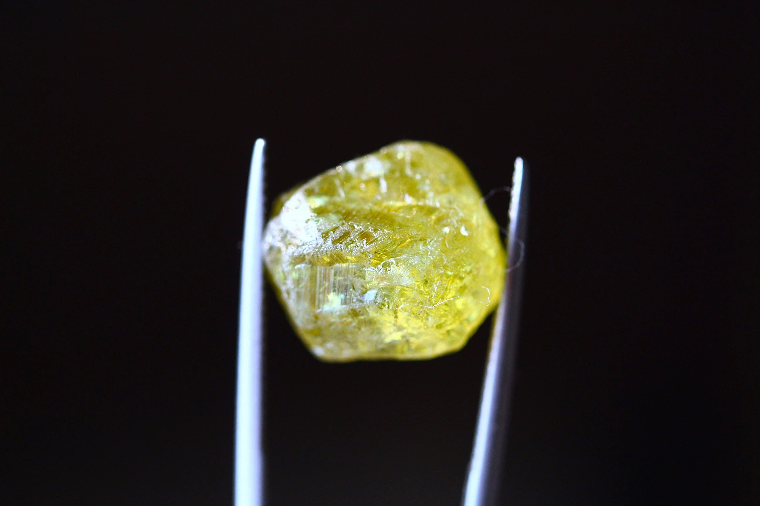 Mali Garnet rough energy stones