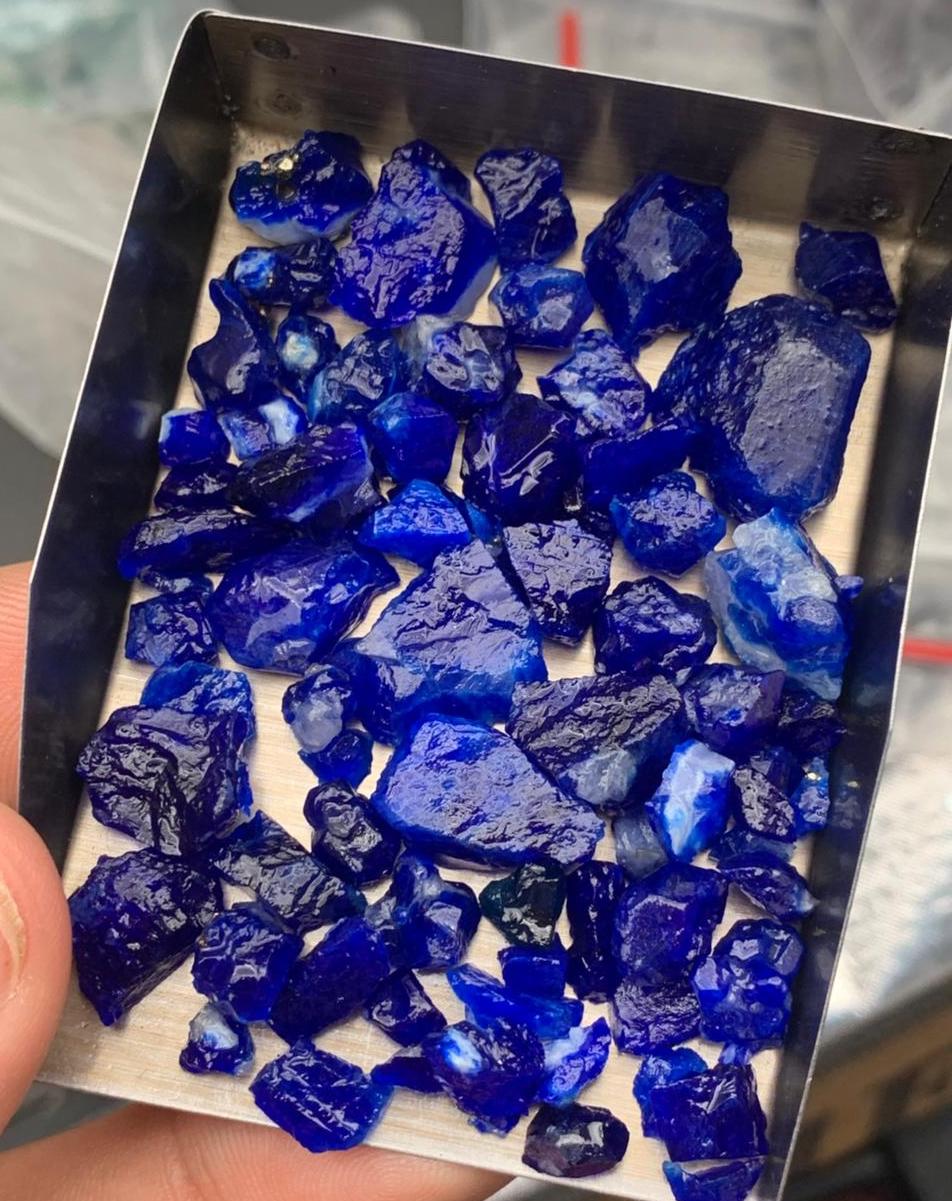 190 carats Rare Rough Haüyne Gemstones from Afghanistan
