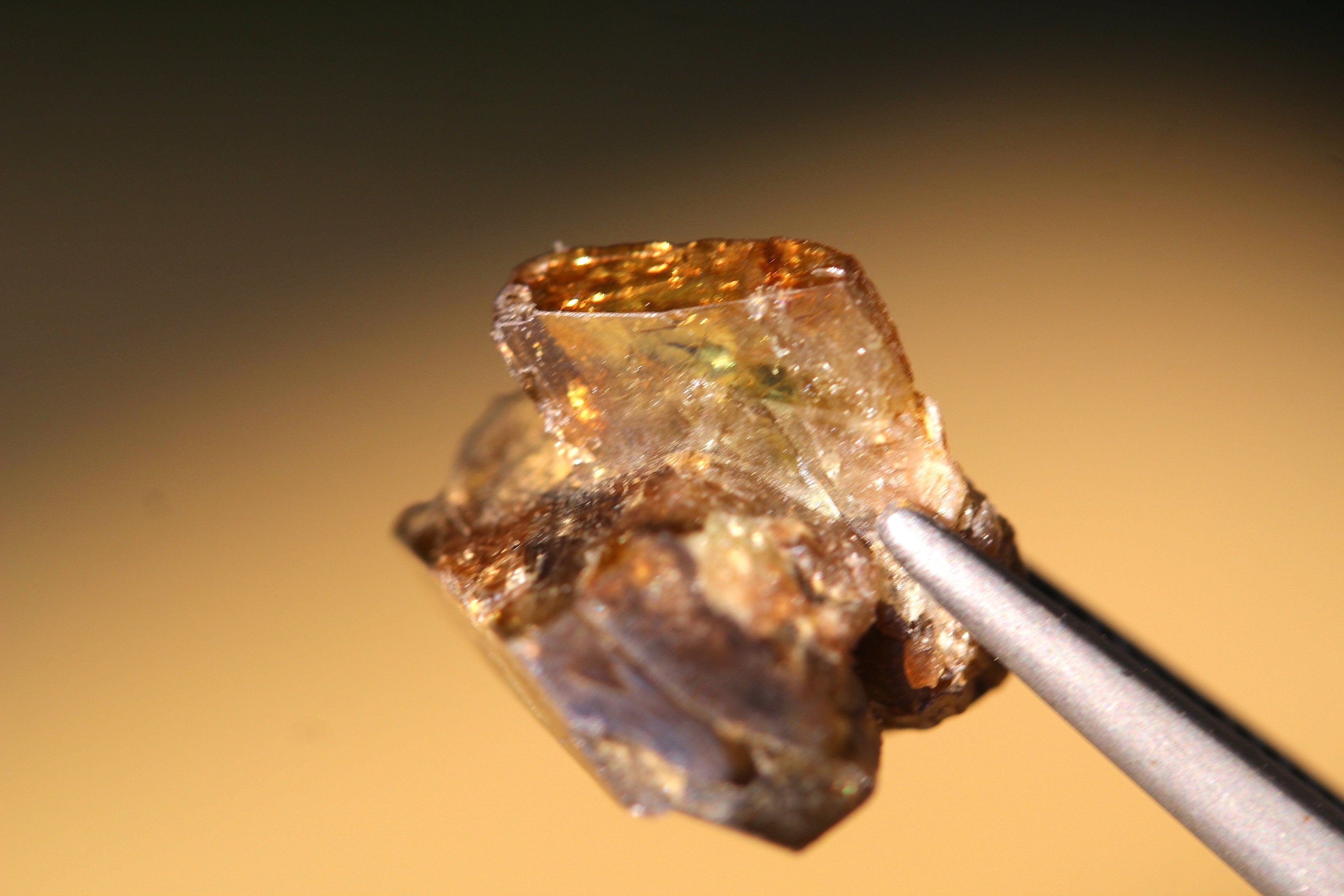 38 Carats Rare Glittering Sphene Crystals | Titanite