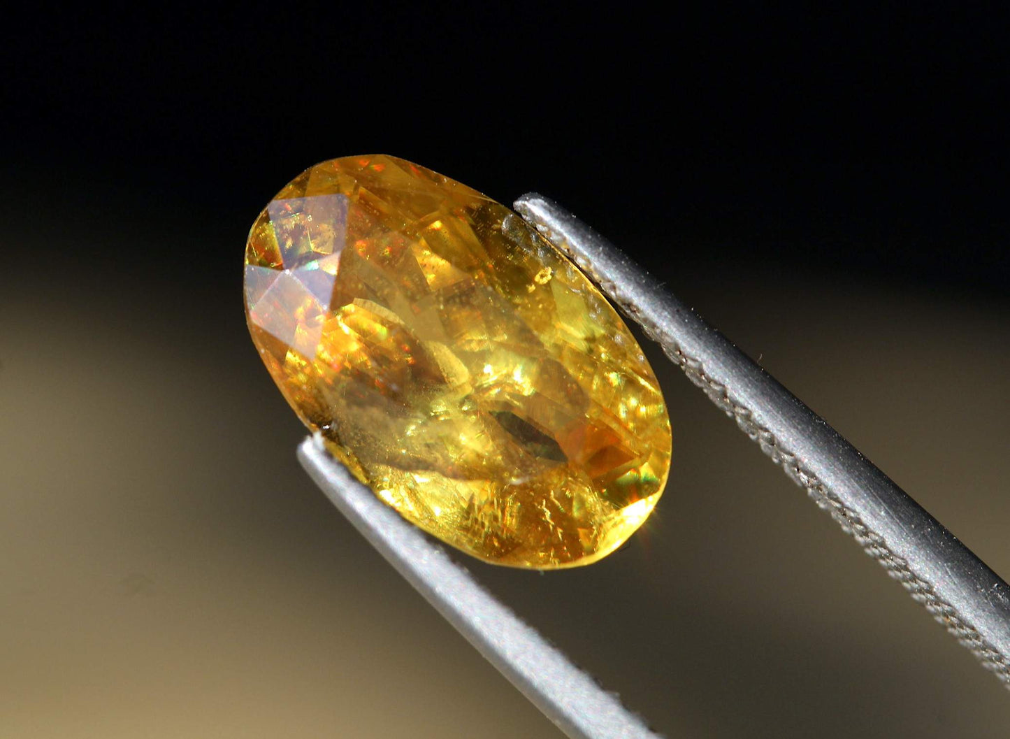 2.7 carats oval Yellow Loose Sphene Stone | Titanite