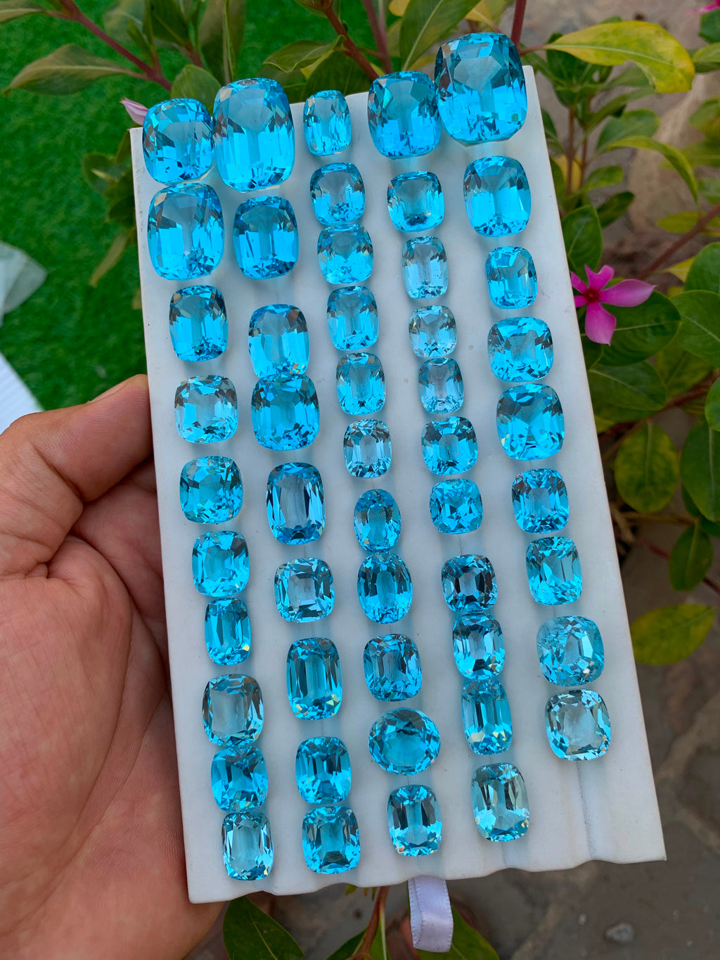 Hand-full of Swiss Blue Topaz Loose Gemstones 