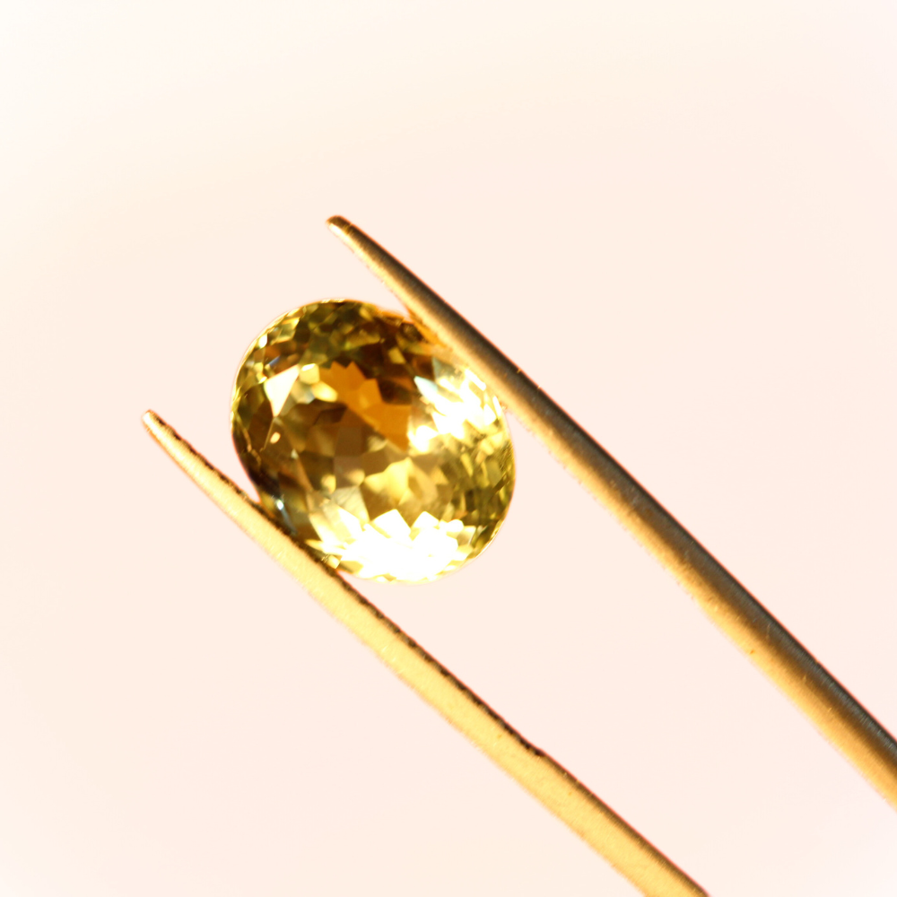 4.94 carats Cut Beryl Stone Deal