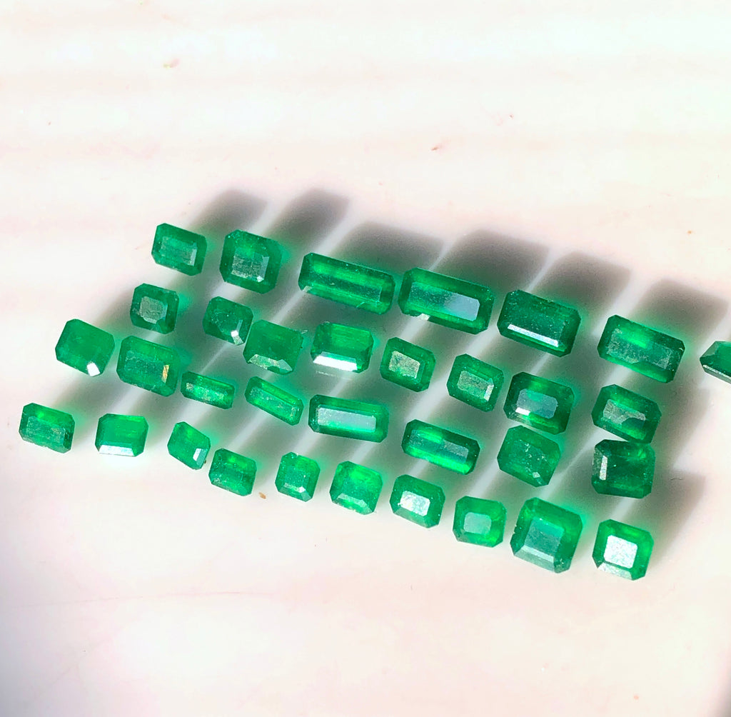 Vivid Green Loose Swat Emerald Deal