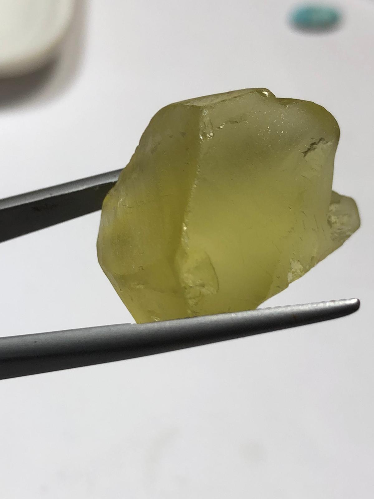100 Gram Lemon Quartz For Faceting.