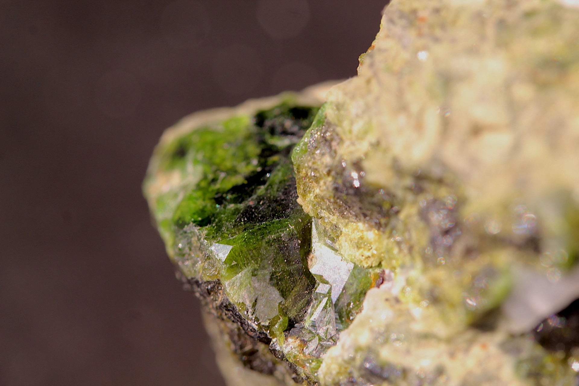 andradite var. demantoid specimen