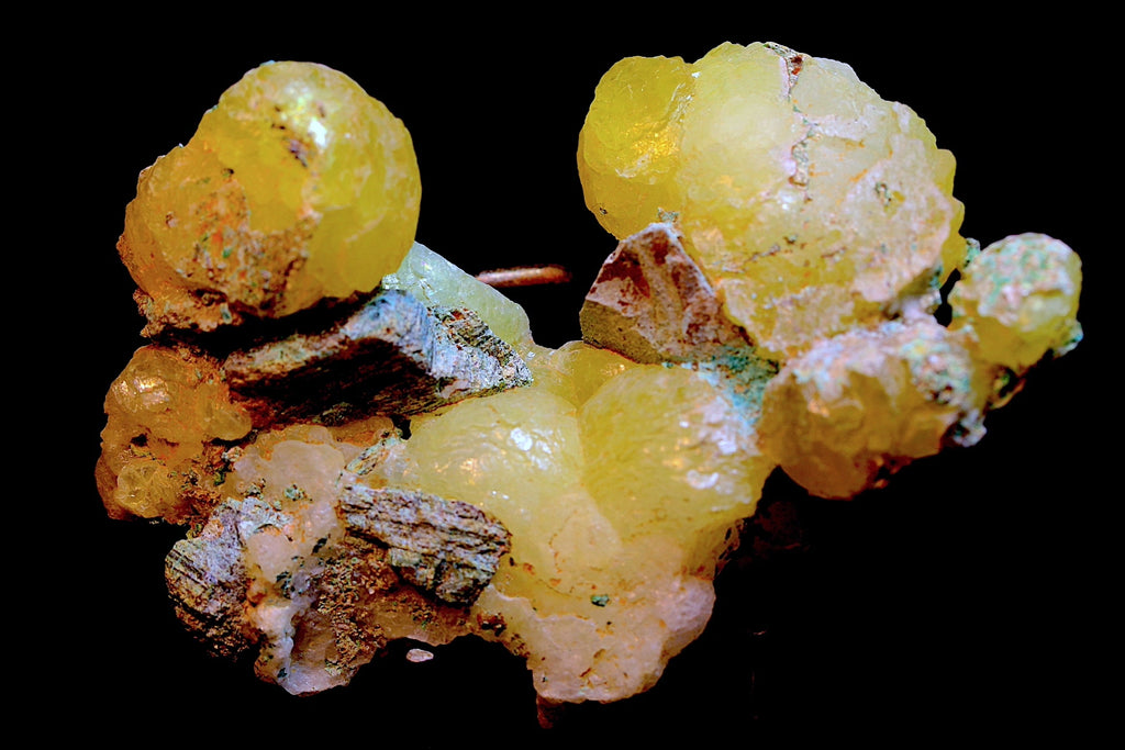 yellow Brucite crystals with rough chrysocolla matrix
