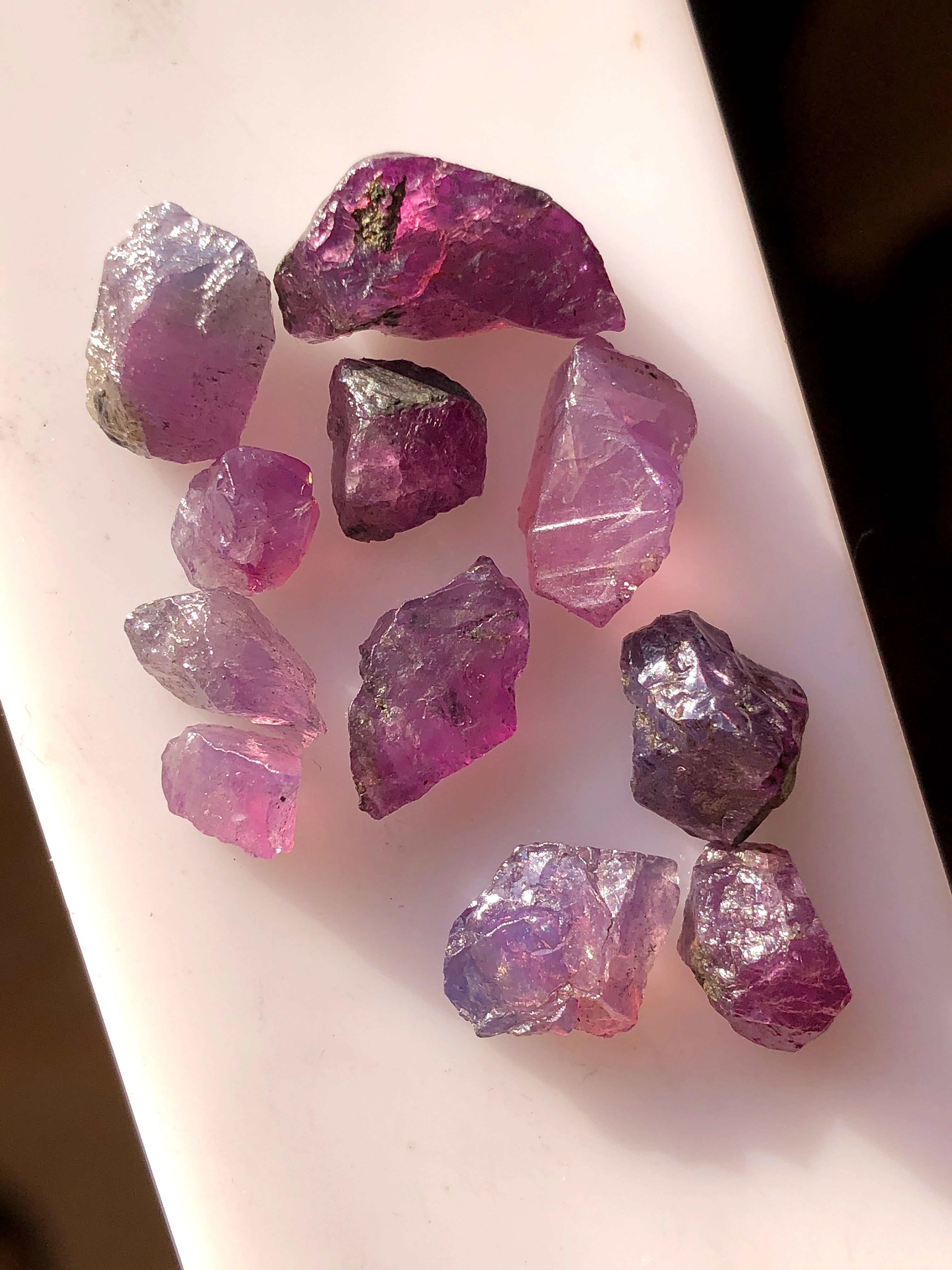 27.8 Carats Light Lavender Facet Rough Sapphire Gemstones