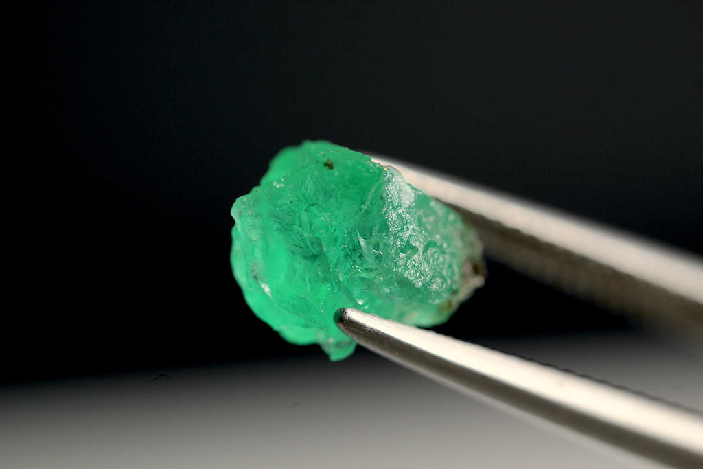 34 Carats Newly Find Natural Chitral Emerald Rough Lot – | Pakistan Faceting Rough & Collector Crystals