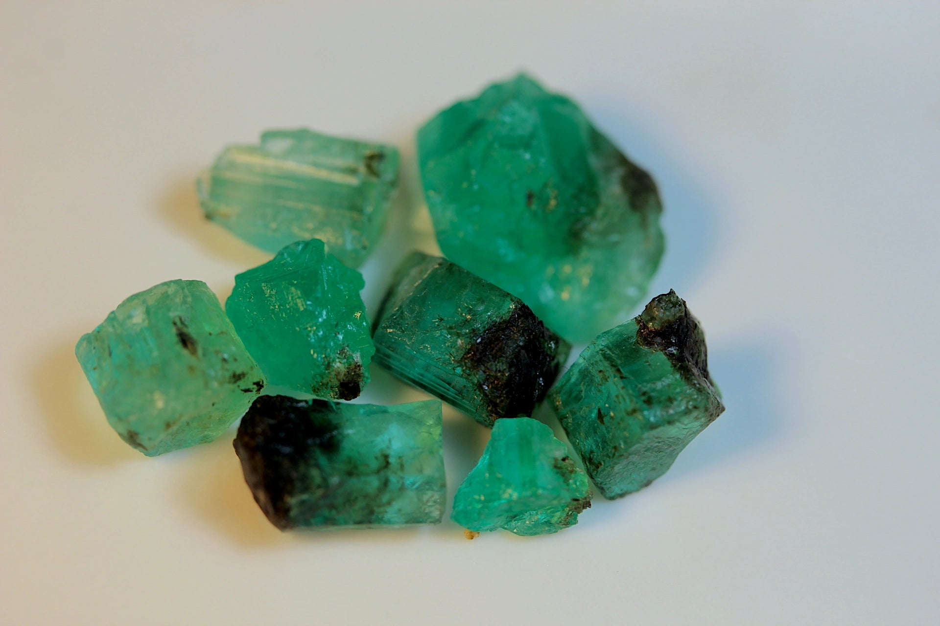 bulk facet grade chitral emeralds 