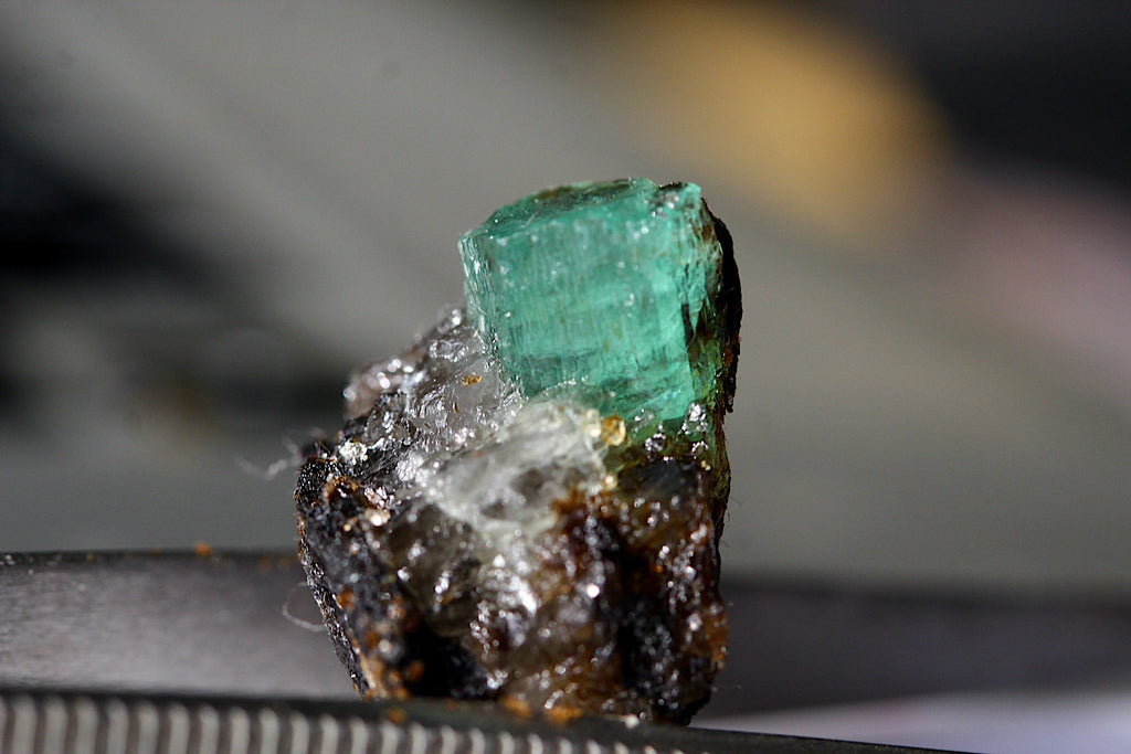 6.5 Grams Miniature Chitral Emerald in Biotite Schist with Quartz Matrix – Metamorphic Host Rock Specimen