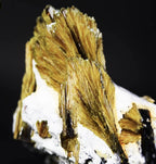 Yellow Unique Epidot Crystal 