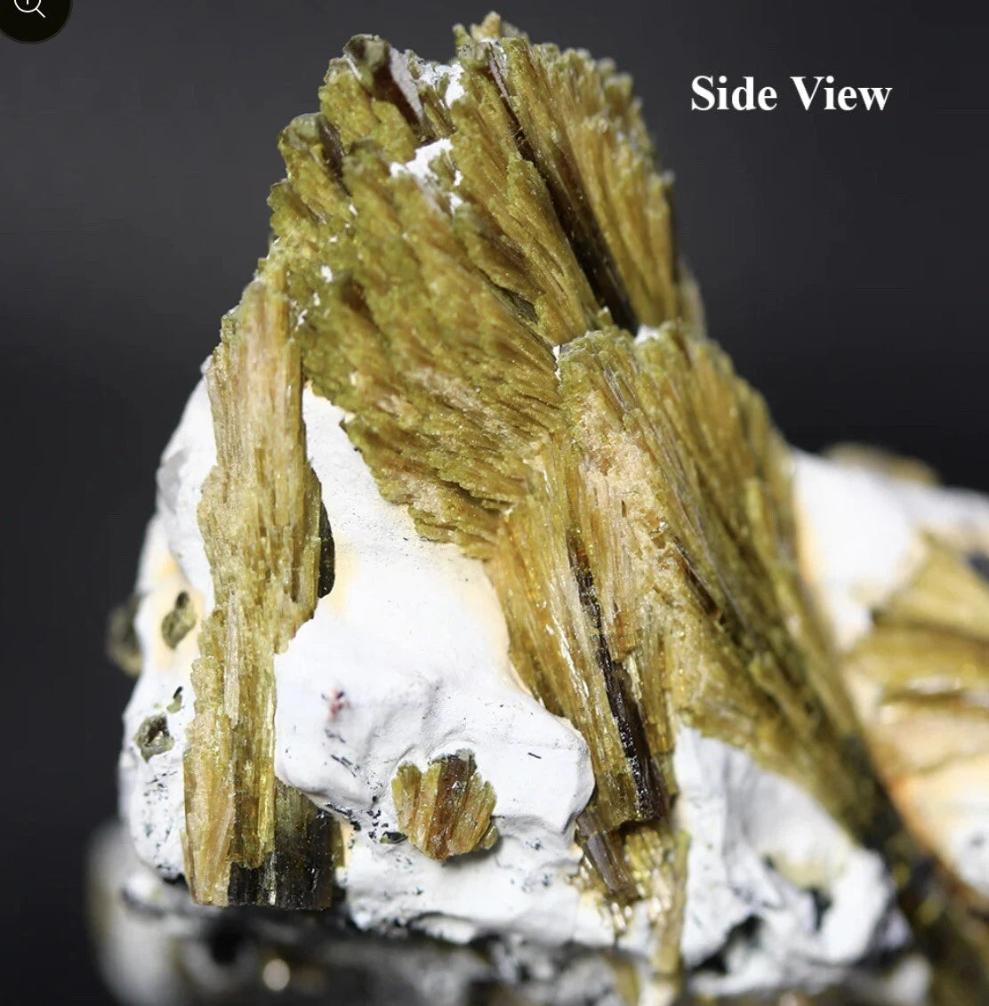 Sharp Epidot Crystal Needles on Matrix