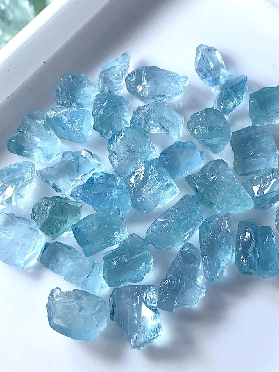 browse Natural Aquamarine Uncut Gemstone 