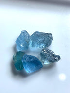 22 Carats Rare Santa Maria Rough Aquamarine – Faceting Beginners Parcel