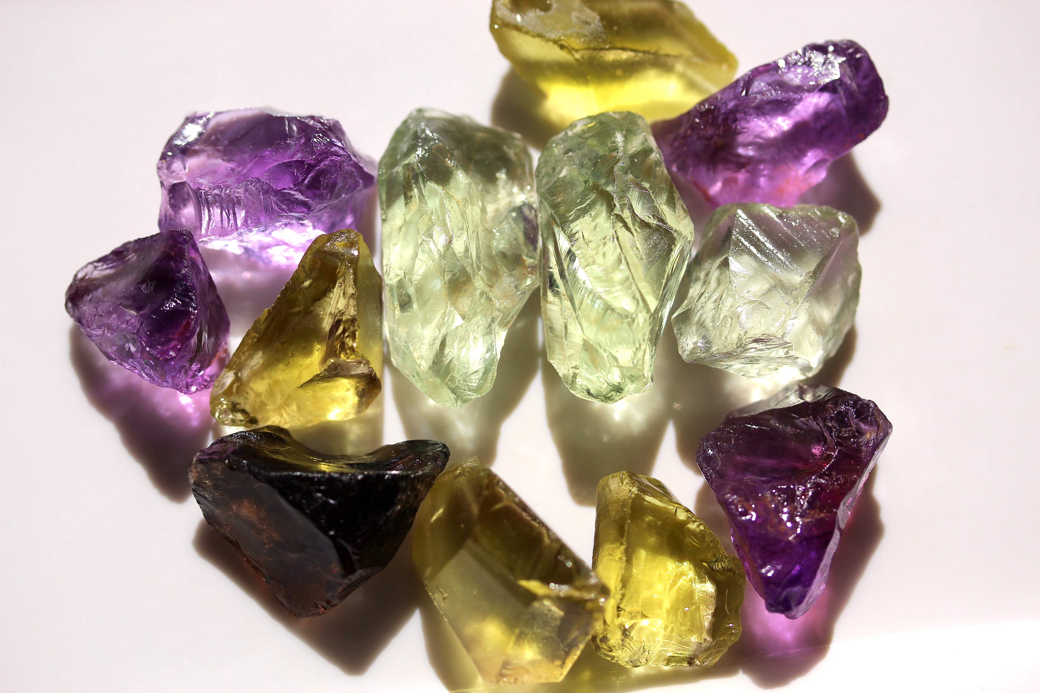 100 Grams / 500 Carats Rough Facet Grade Rough Amethyst, Lemon Quartz, Prasiolite, Citrine