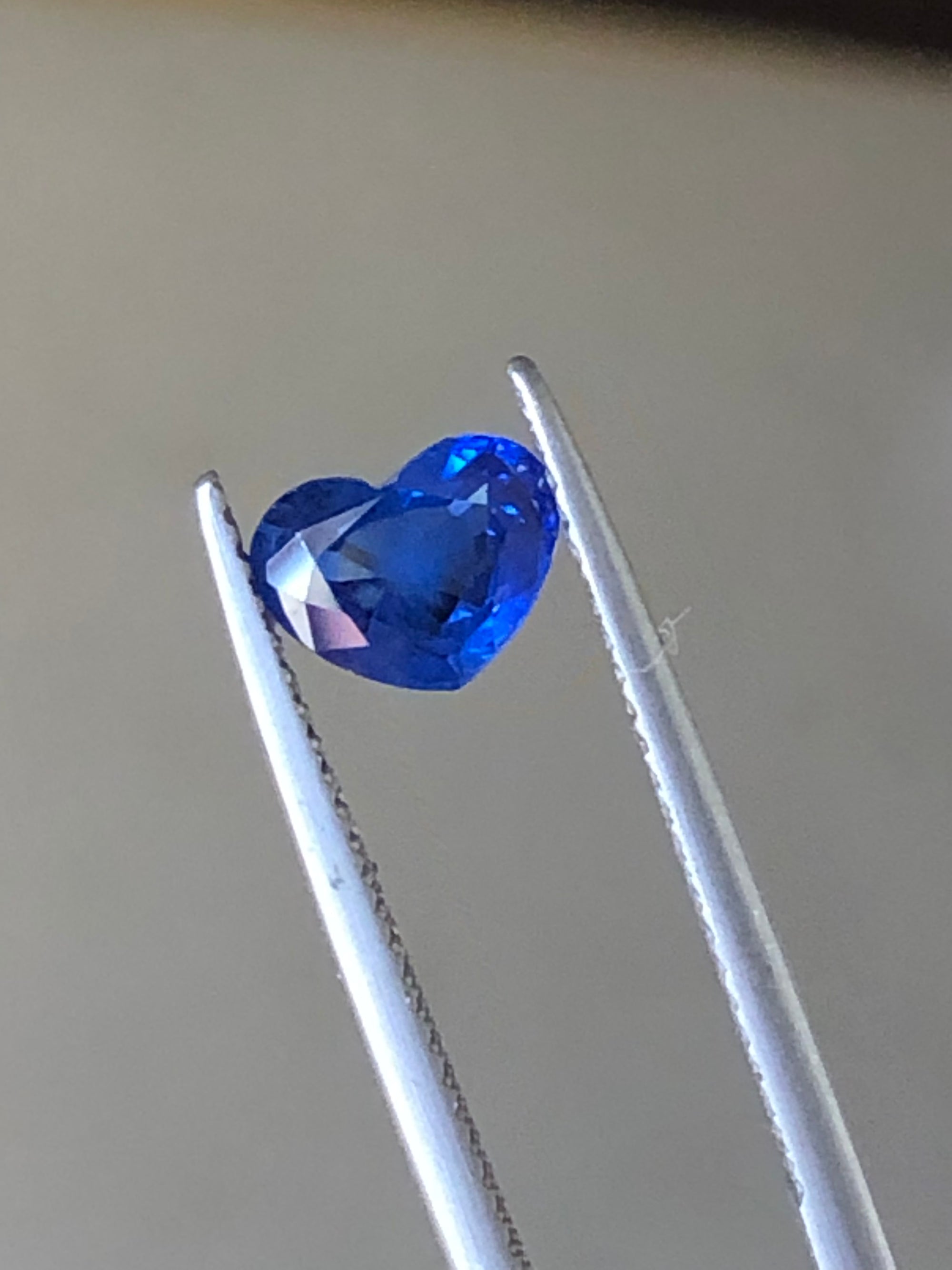 0.87 carats Heart Shape Royal Blue Sapphire