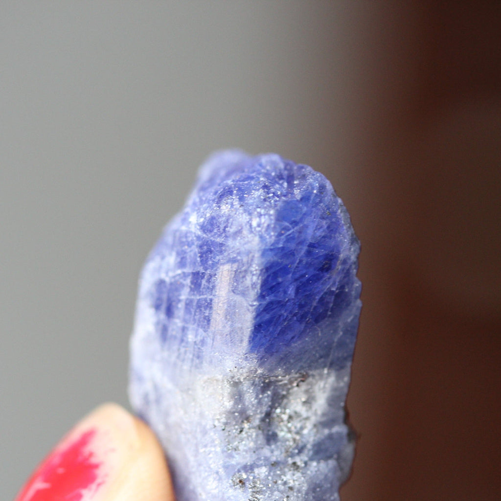 Buy natural raw tanzanite stone for cutting