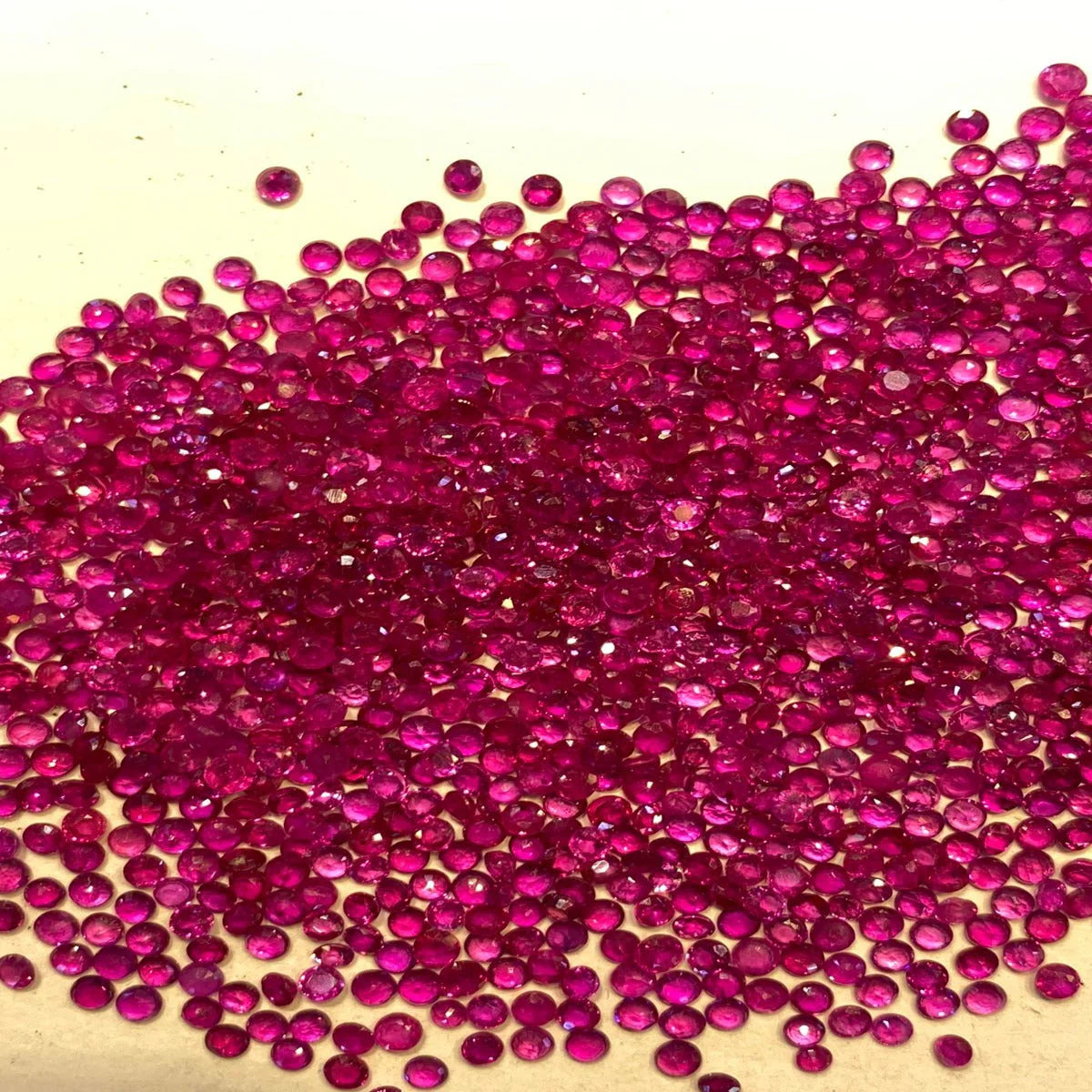Calibrated Round Brilliant Diamond Cut Burmese Loose Rubies