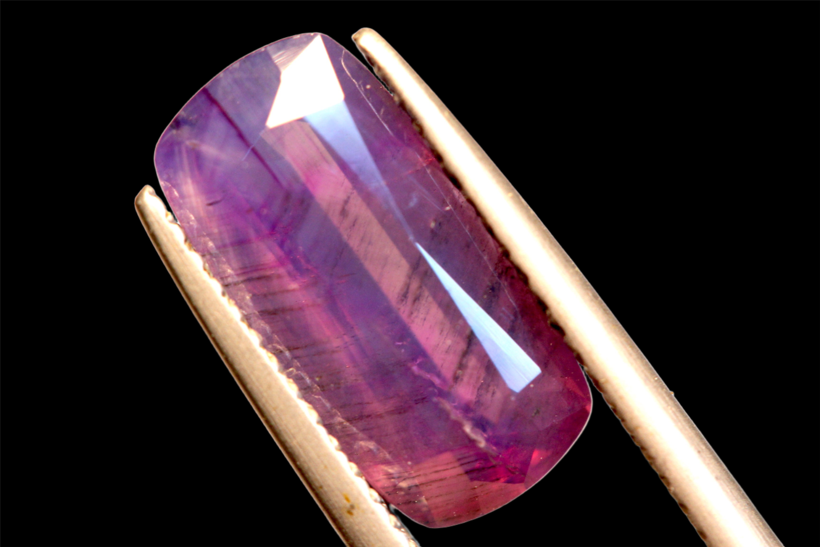 rareKashmir Sapphire from Batakundi
