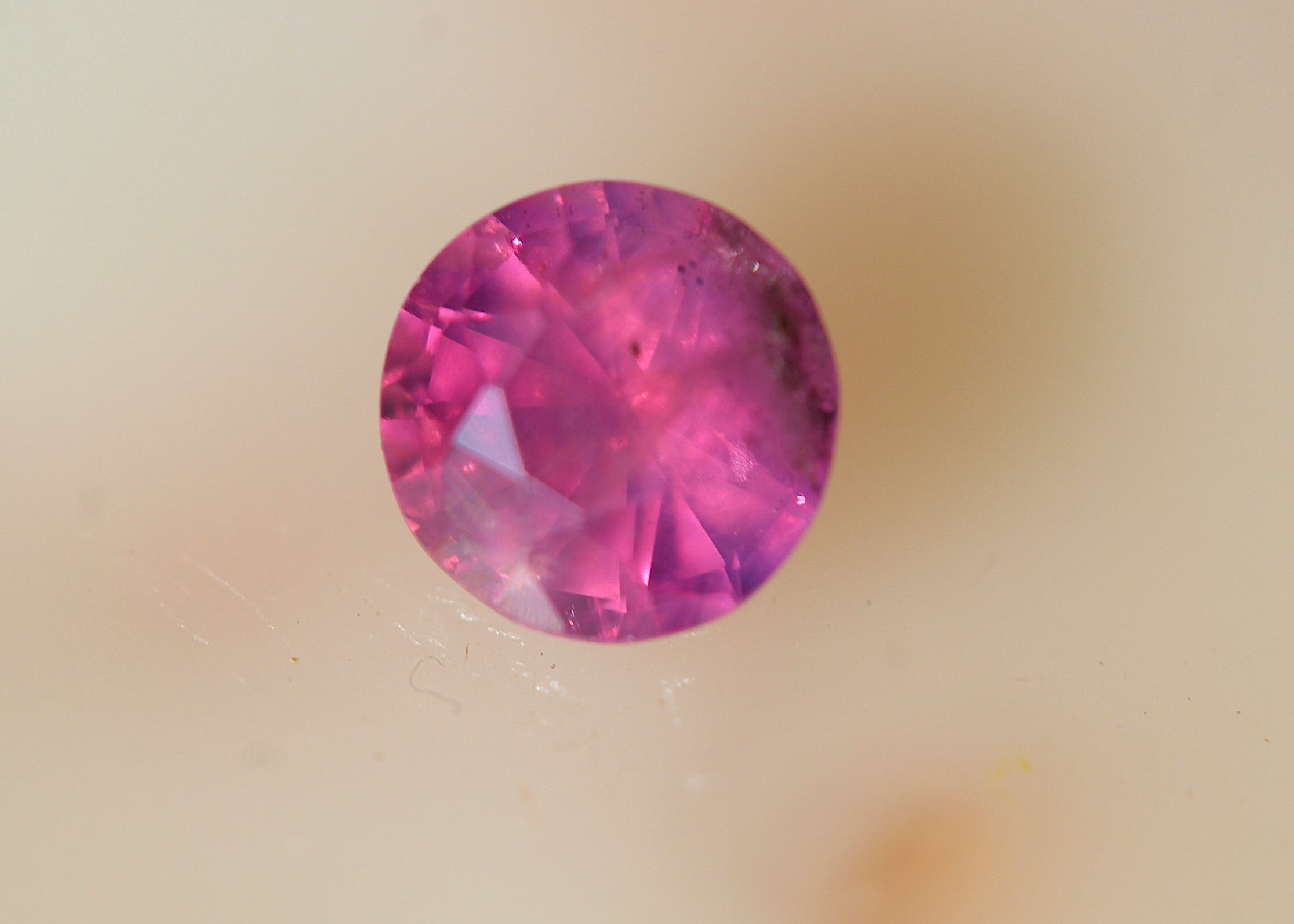 1.50 carats Round Brilliant Kashmir Pink Sapphire Loose Stone