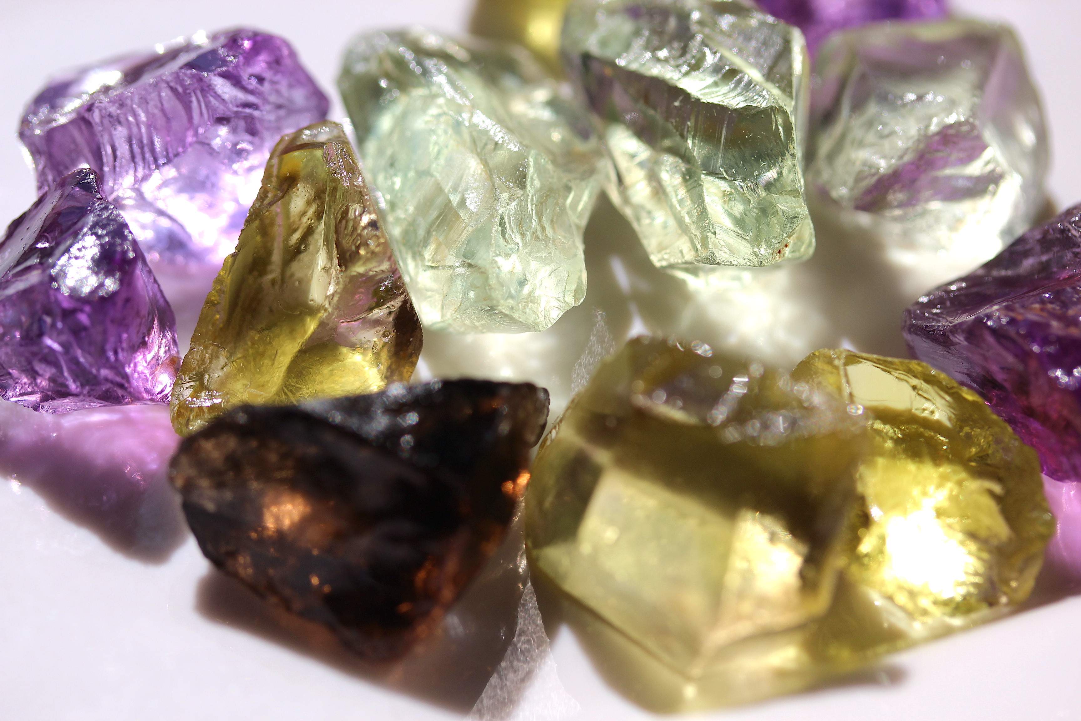 100 Grams / 500 Carats Rough Facet Grade Rough Amethyst, Lemon Quartz, Prasiolite, Citrine