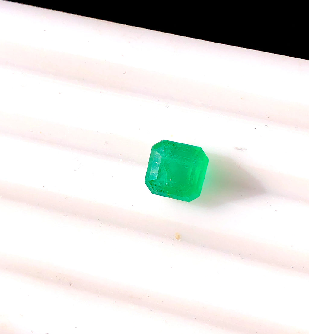 loose-swat-emerald-gem