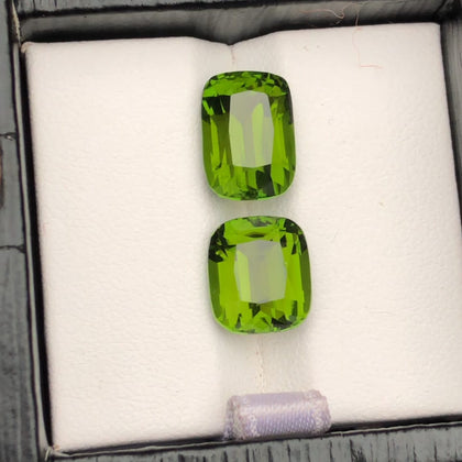 10.10 carats Supat Mine Peridots Pairs