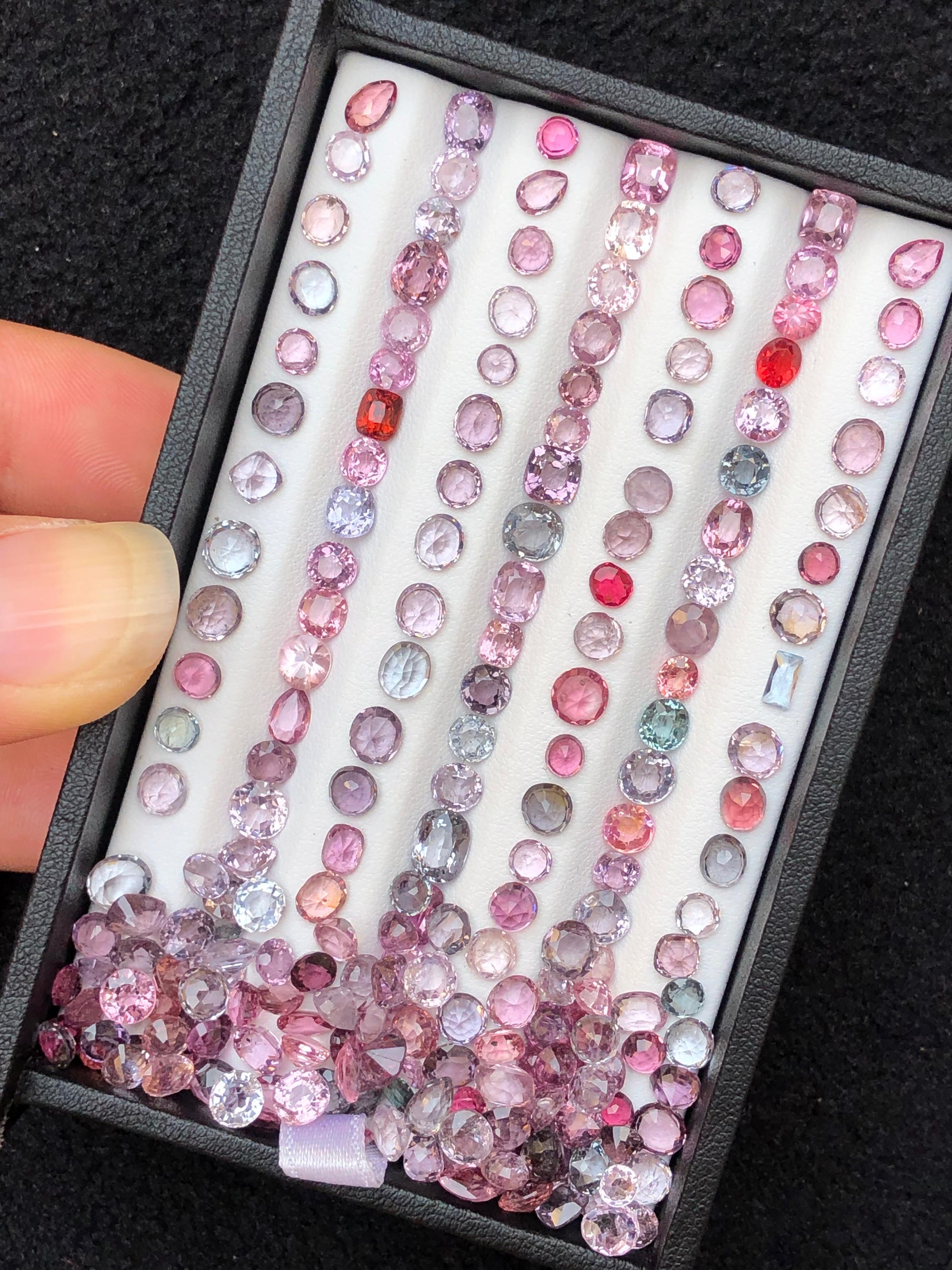 Buy These Natural 124 Carat Loose Spinel Stones to add in your collection.
