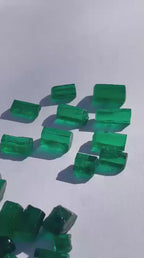 AAA Grade Top Quality Vivid Green Swat Emerald Facet Rough Stones Wholesale