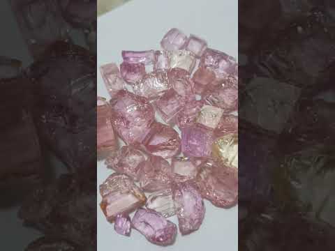 120 carats Rare Raw Pink Topaz from Katlang for Faceting