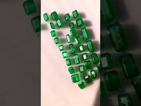 22 Carats Natural Swat Emerald Loose Stones AAA Green Color