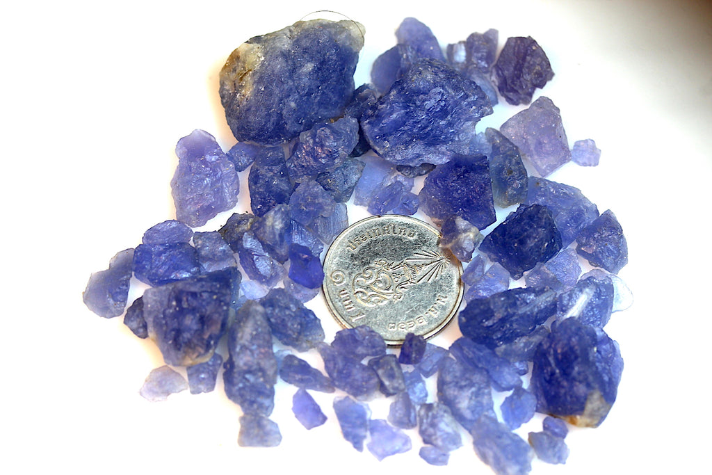 Rough Hackmanite stones