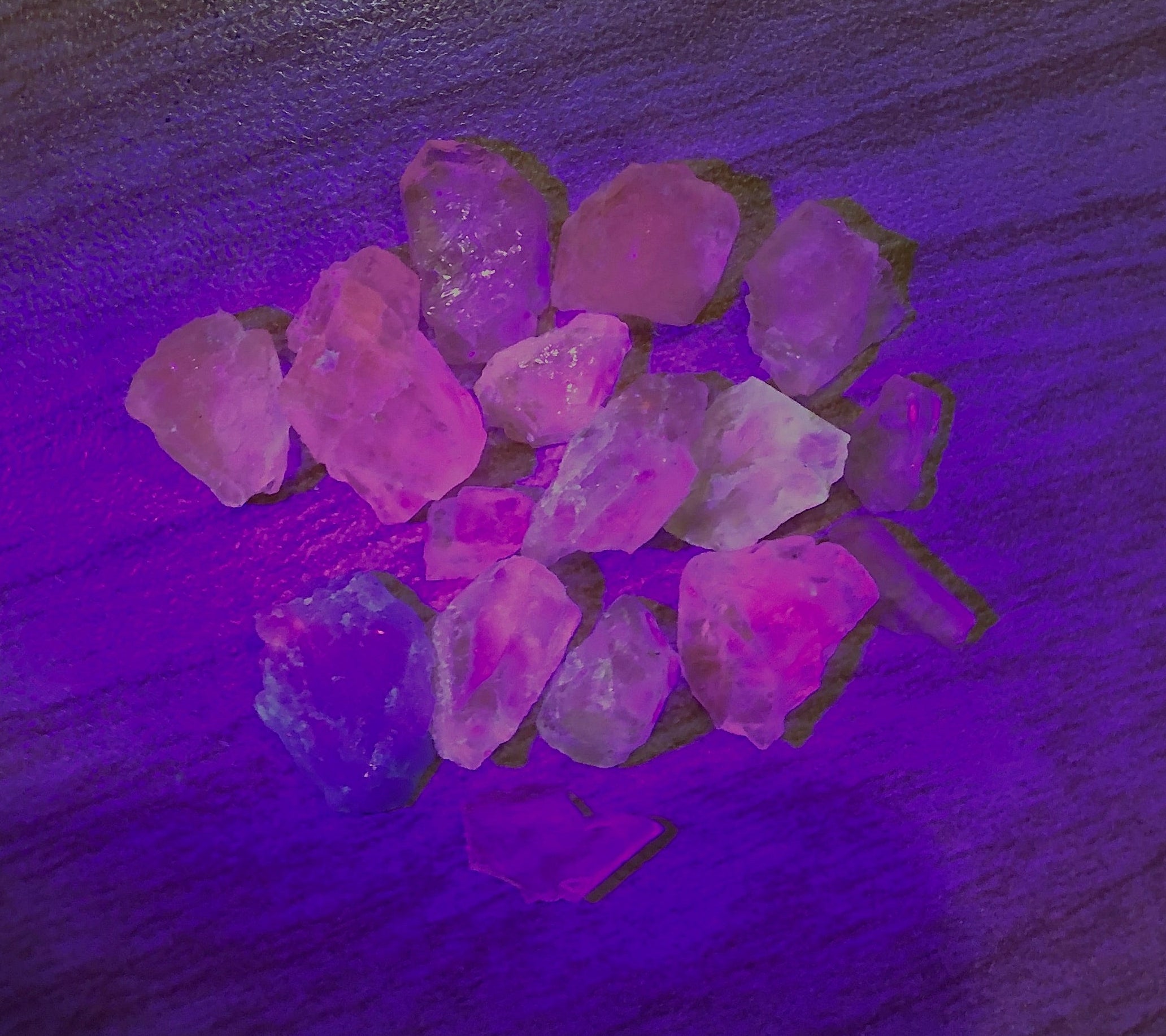 Buy rough hackmanite rare stones online