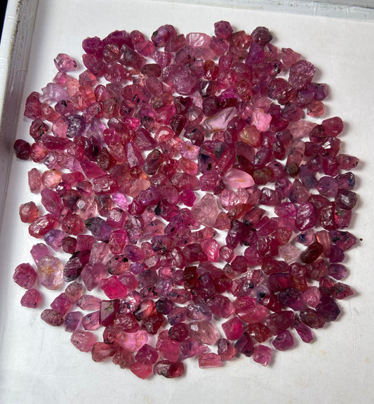 150 carats Rough Corundum ( Raw Rubies & Sapphires) Deal
