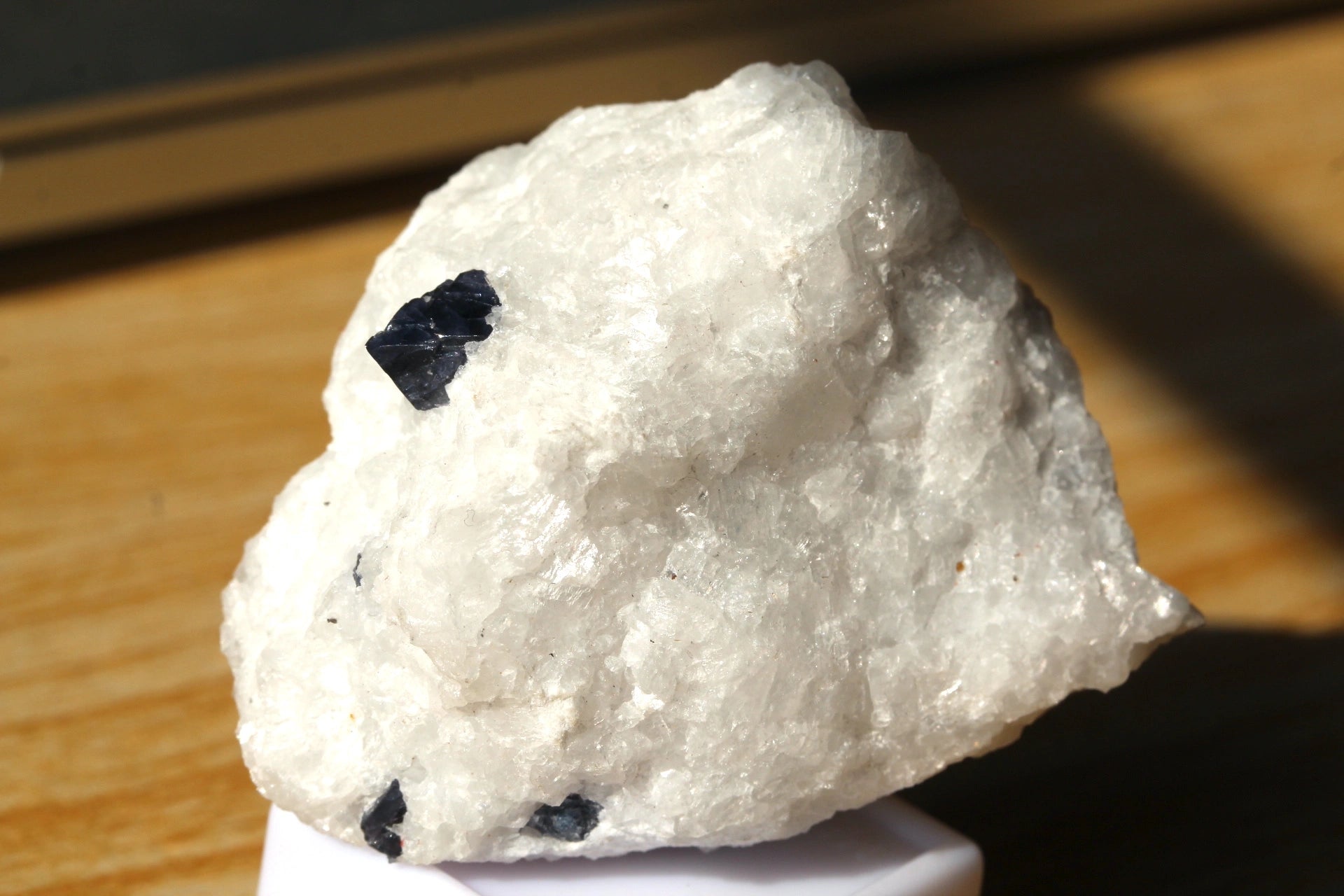 60 Grams Spinel Specimen from Hunza