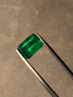1.96 carats Octagonal Vivid Green Emerald Loose Gemstone - Swat, Pakistan