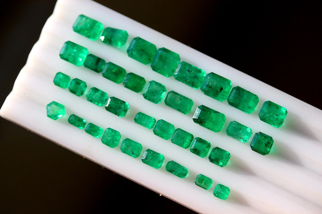 18.30 carats Swat Loose Emerald Stone Deal