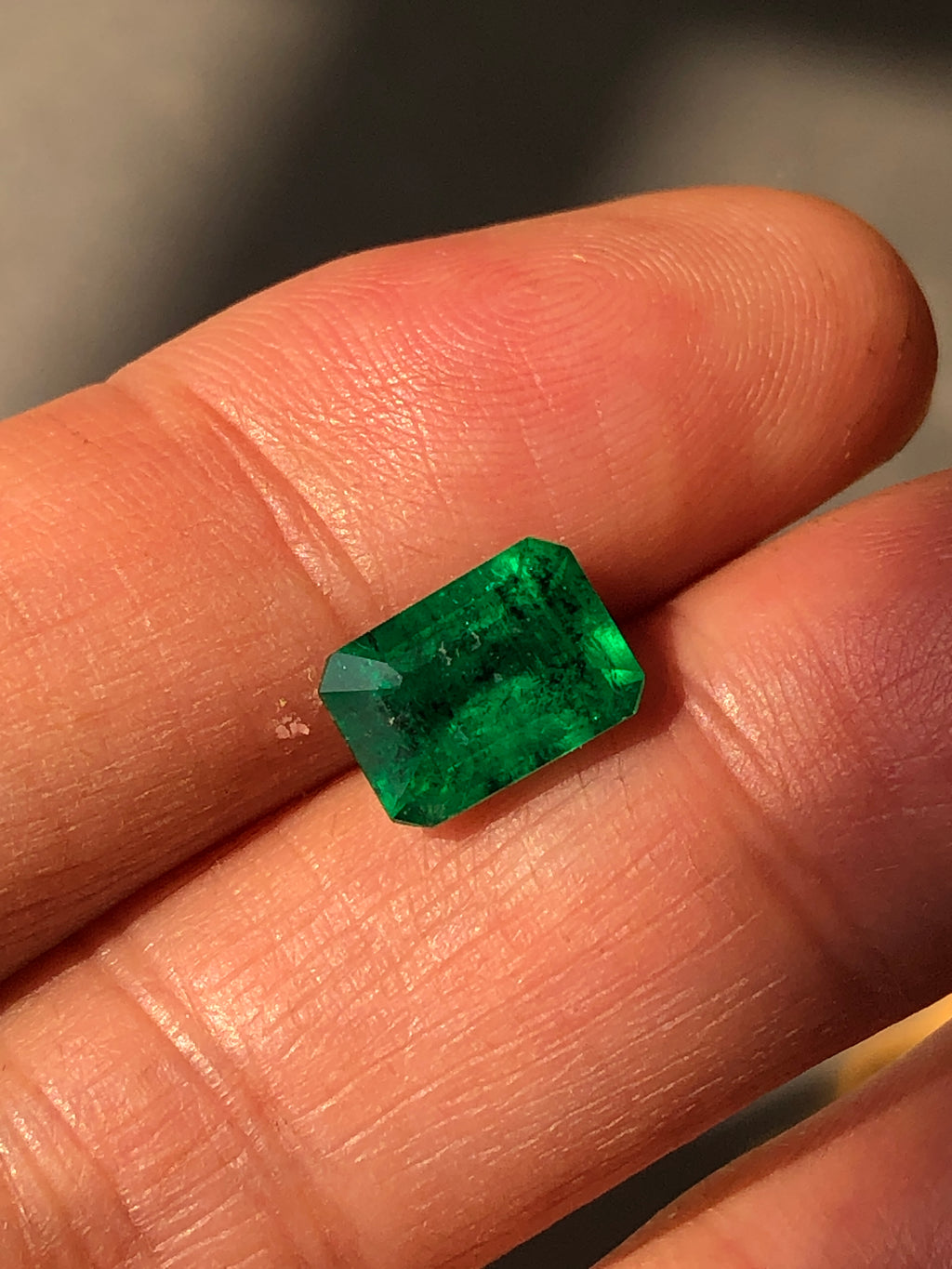 1.96 carats Octagonal Vivid Green Emerald Loose Gemstone - Swat, Pakistan